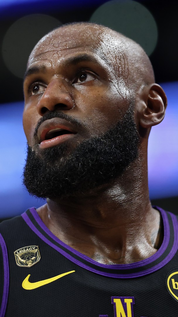 LeBron James no Philadelphia 76ers: camisas esgotam em 2 horas | Ge