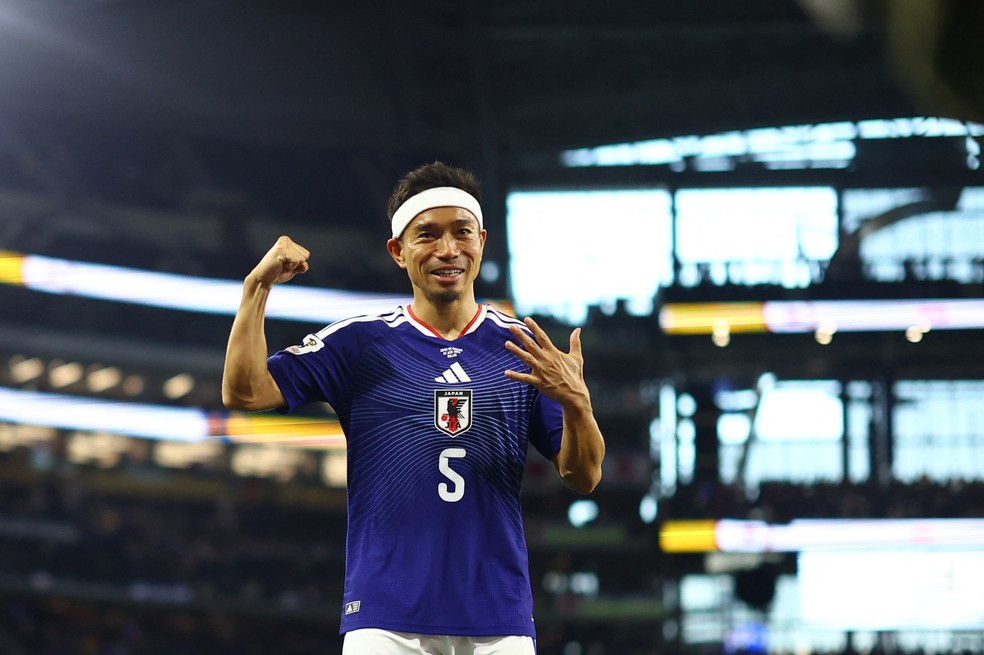 Nagatomo em Japão x Suécia — Foto: Hannah Mckay/Reuters