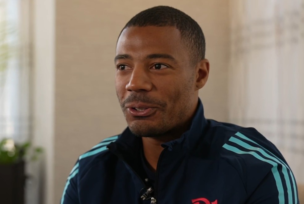 De la Cruz ficou emocionado com o carinho de Juli e Pocho — Foto: Francine Dahm