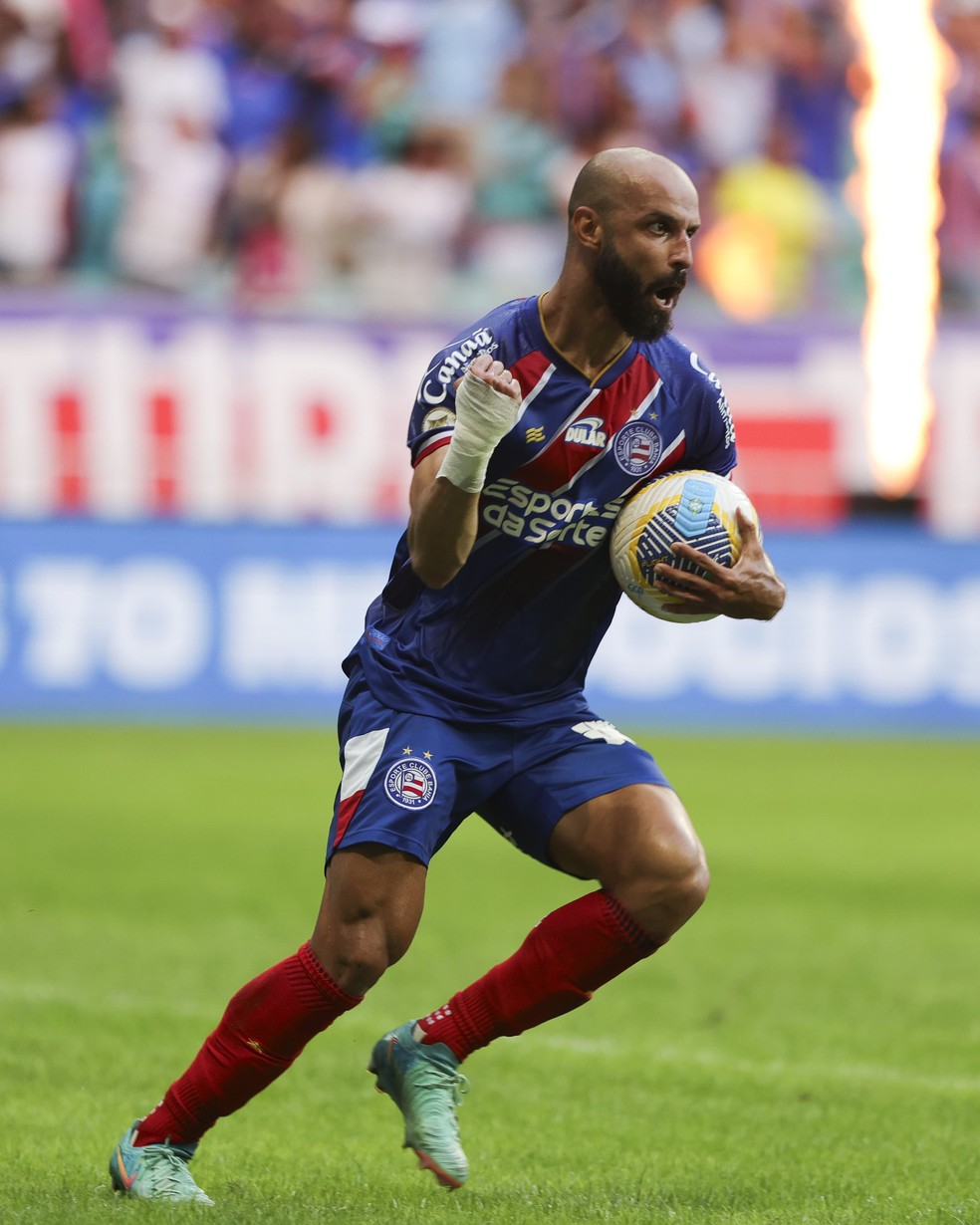 Thaciano comemora gol do Bahia contra o Cruzeiro — Foto: Rafael Rodrigues / EC Bahia