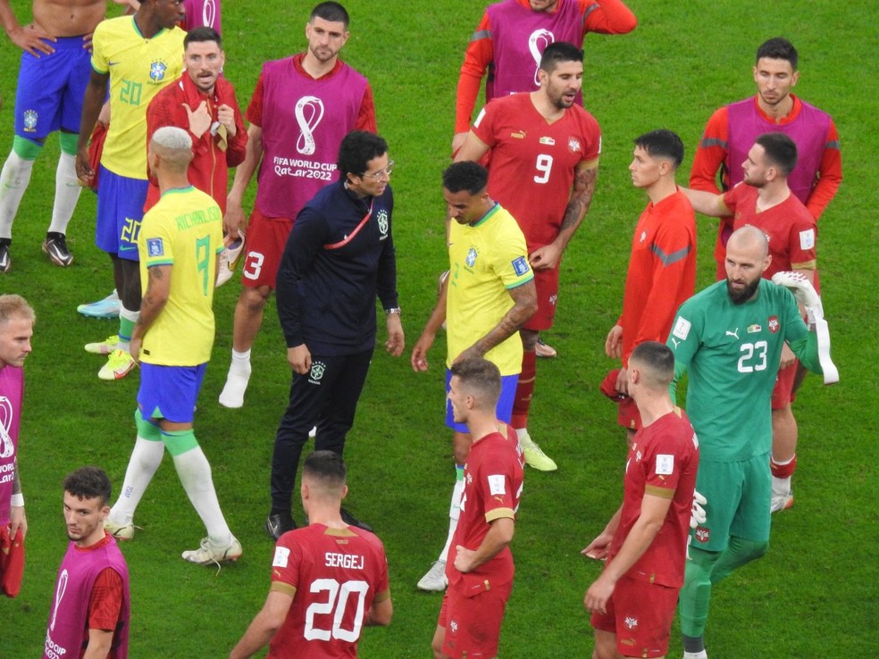 Zagueiro baiano celebra vaga nas quartas de final da Copa da Rússia