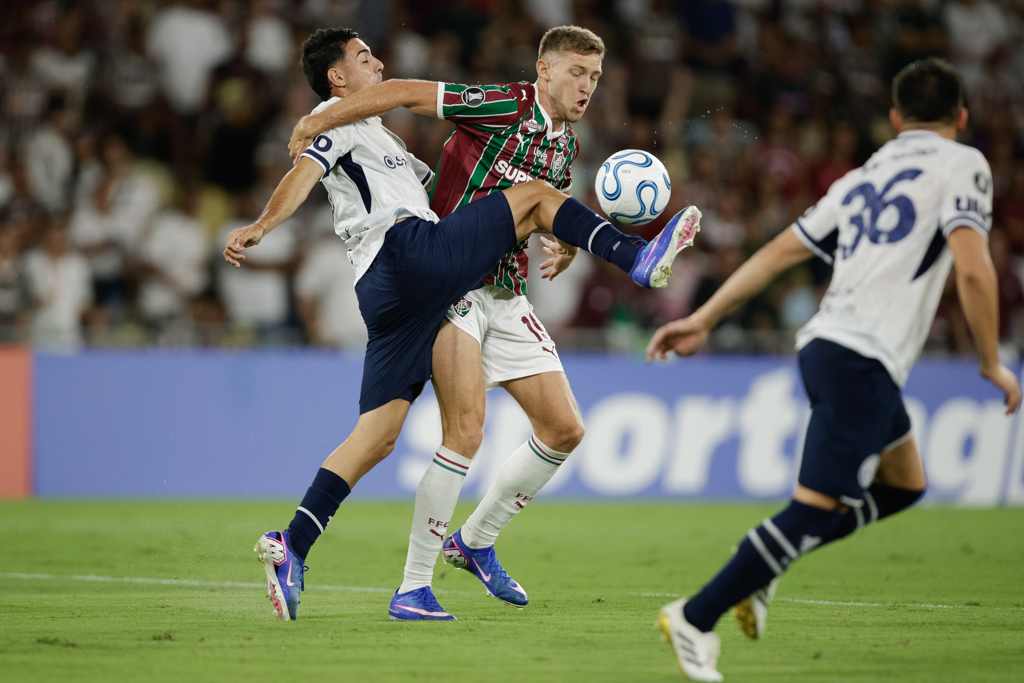 Relatório aponta suspeita de manipulação em cartão do Independiente Rivadavia contra o Fluminense