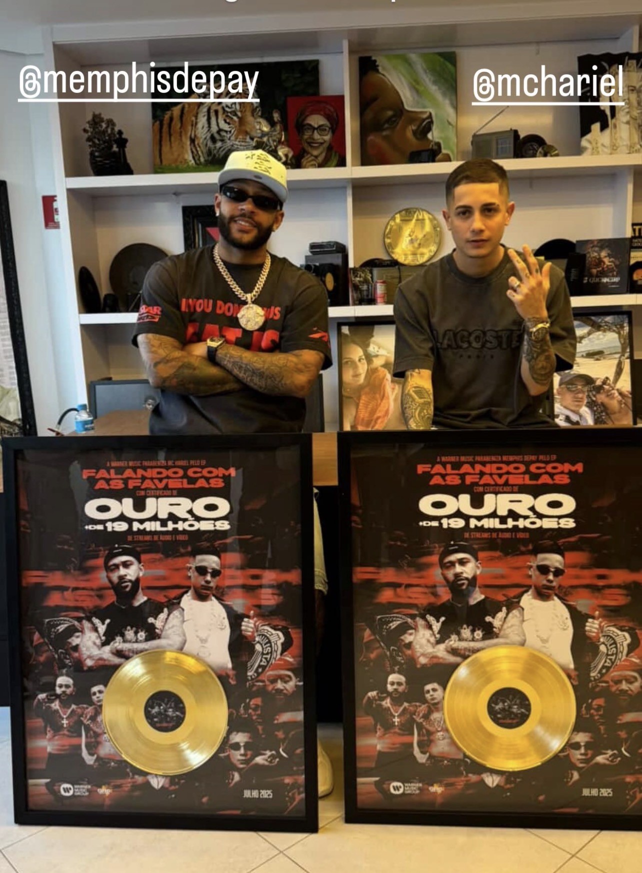 Talento duplo? Memphis ganha disco de ouro em musica junto com Mc Hariel
