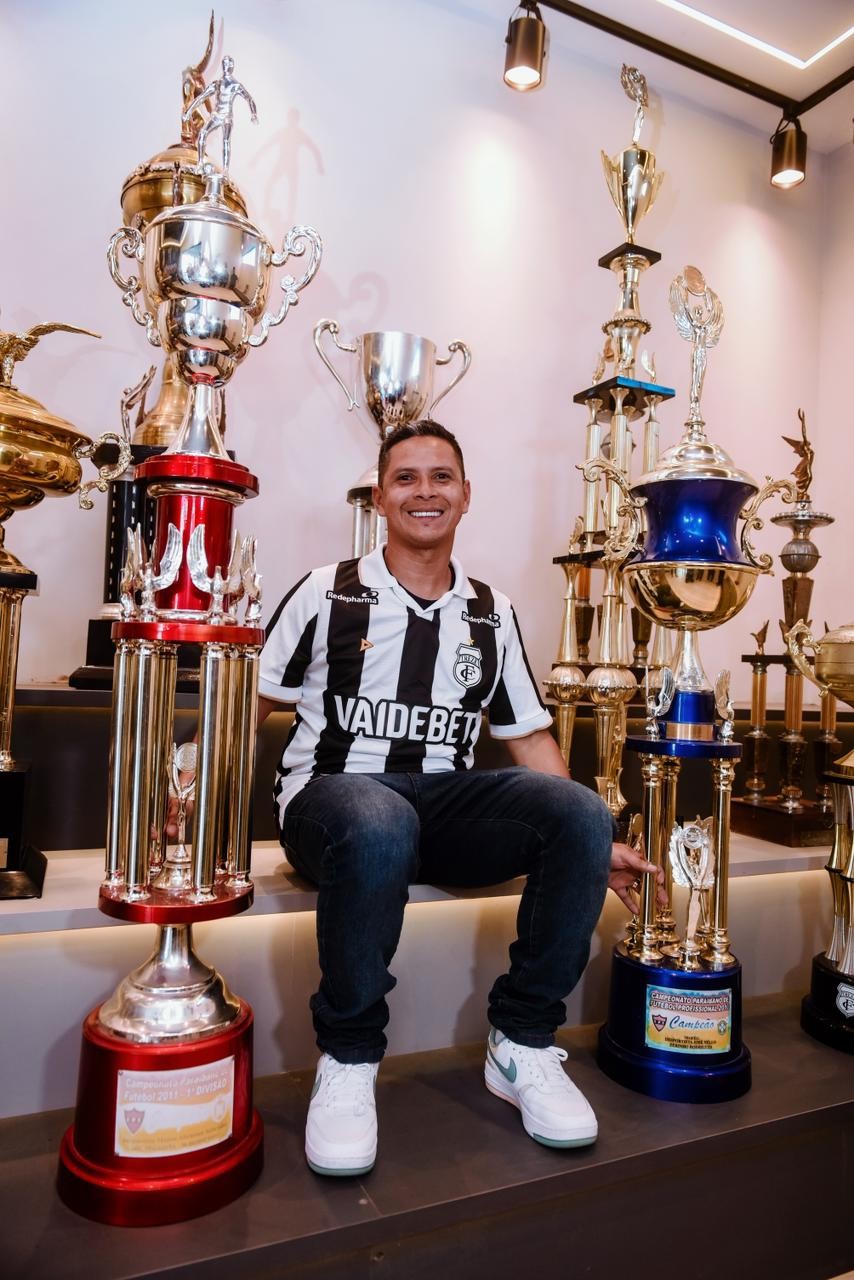 Cléo Paraense visita o Presidente Vargas e relembra momentos de glória com a camisa do Treze