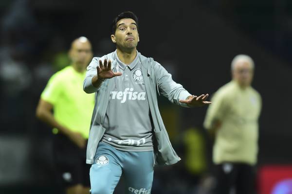 Abel exalta resiliência do Palmeiras: 