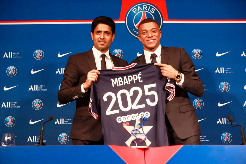 Mbappé chegou a se comprometer a ficar no Paris Saint-Germain até 2025 — Foto: Getty Images