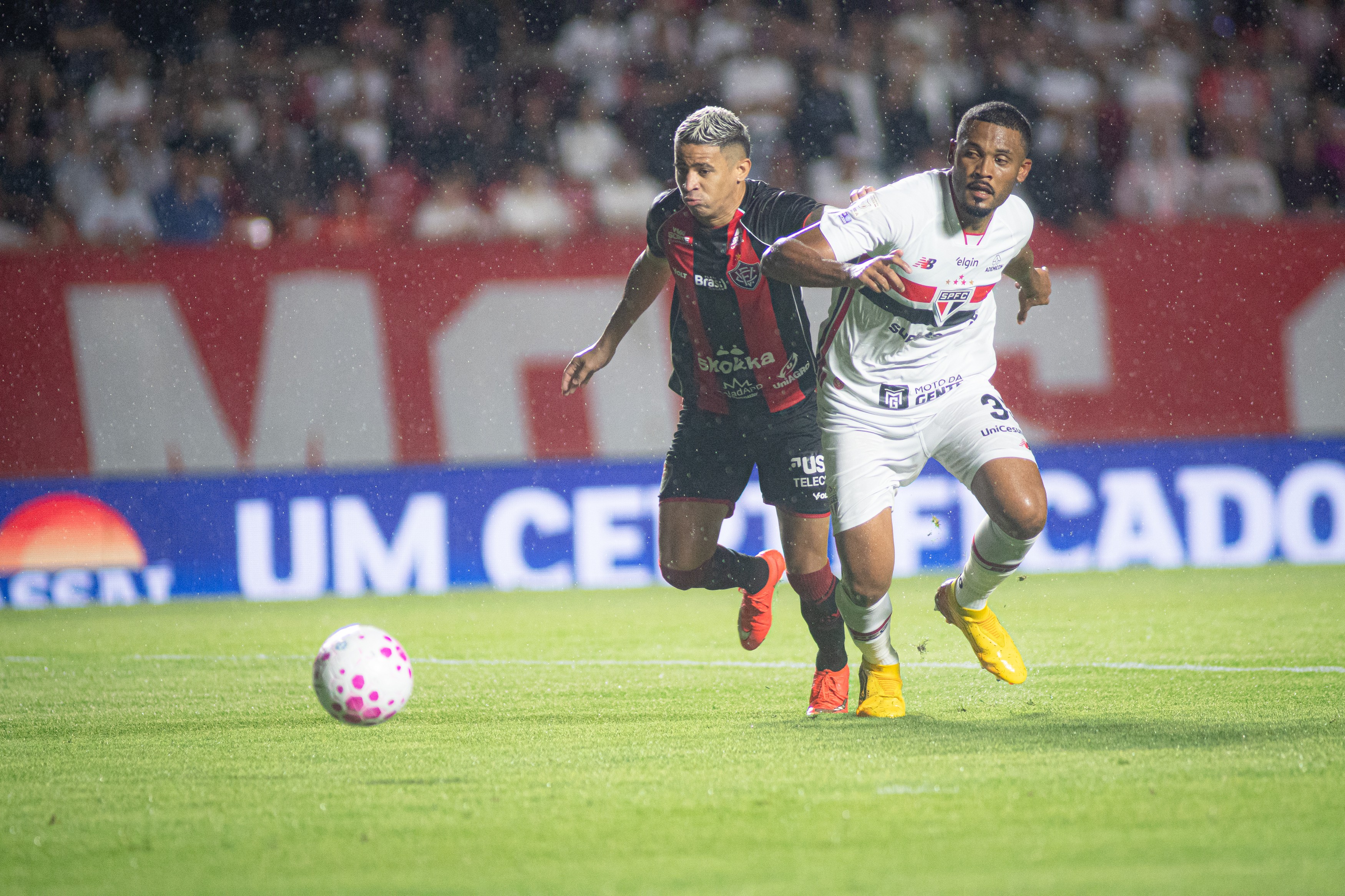 Vitória continua sem vencer primeiro jogo fora de casa em jejum recorde nos pontos corridos