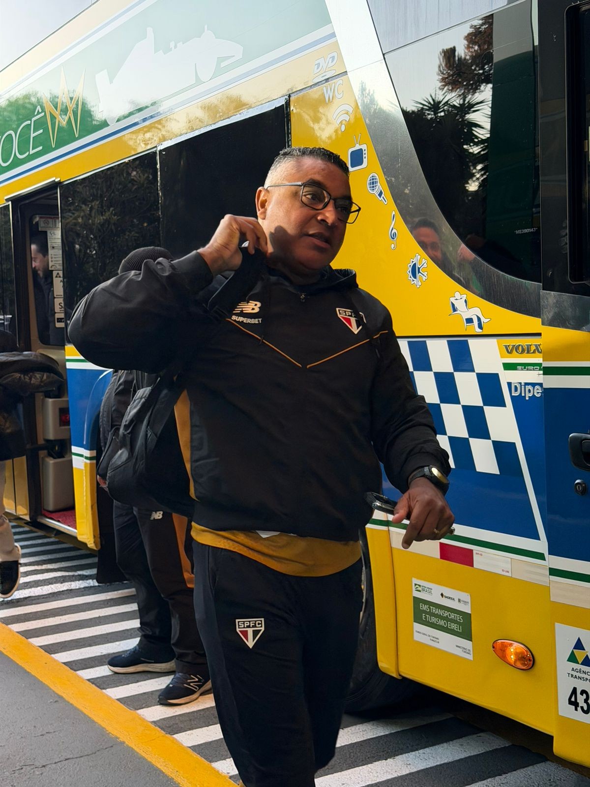 Análise: São Paulo se afunda em crise também dentro de campo