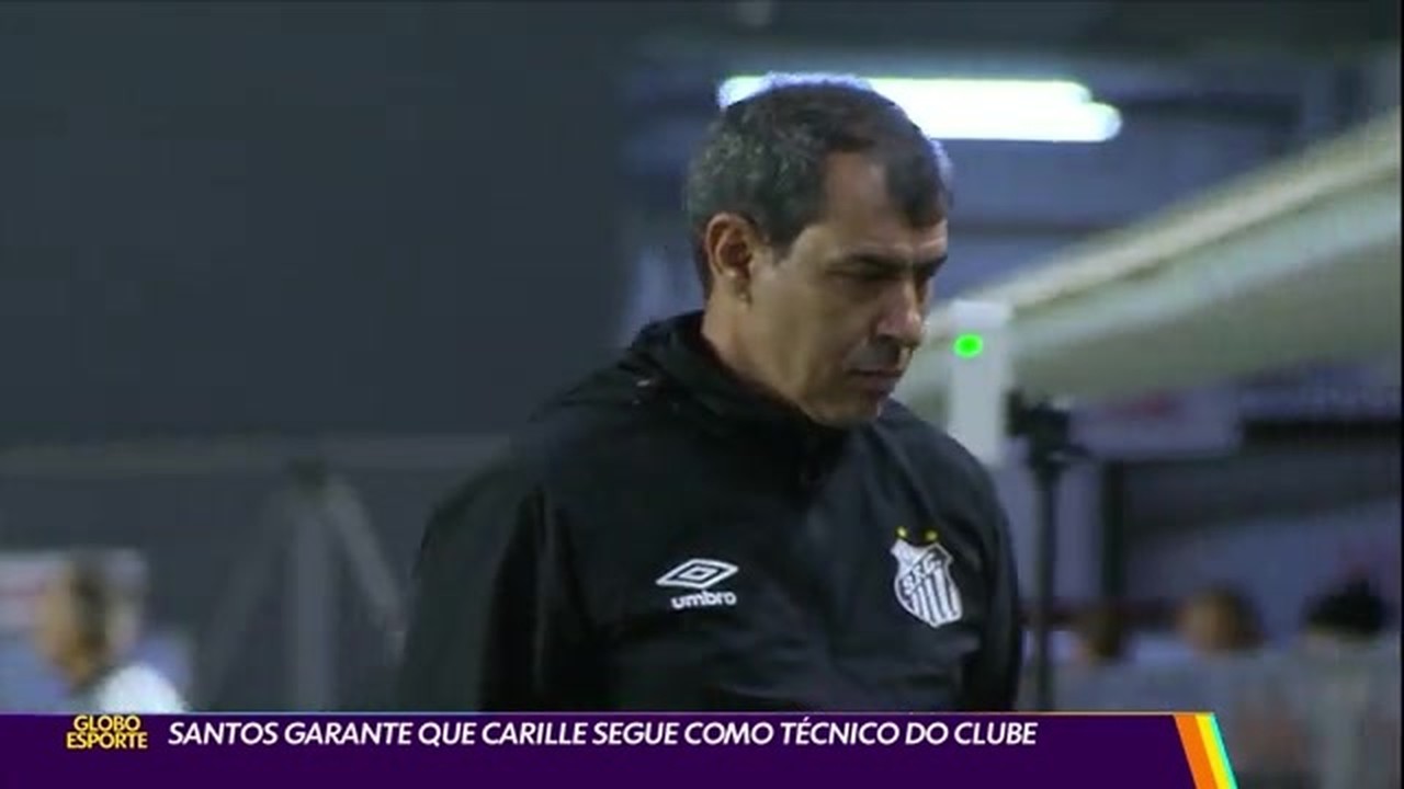 Santos garante que Carille segue como técnico do clube