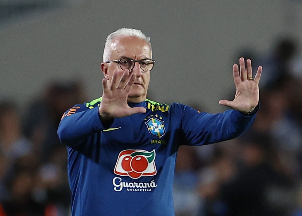 Dorival Júnior vive momento de pressão na CBF após a derrota para a Argentina — Foto: REUTERS/Agustin Marcarian