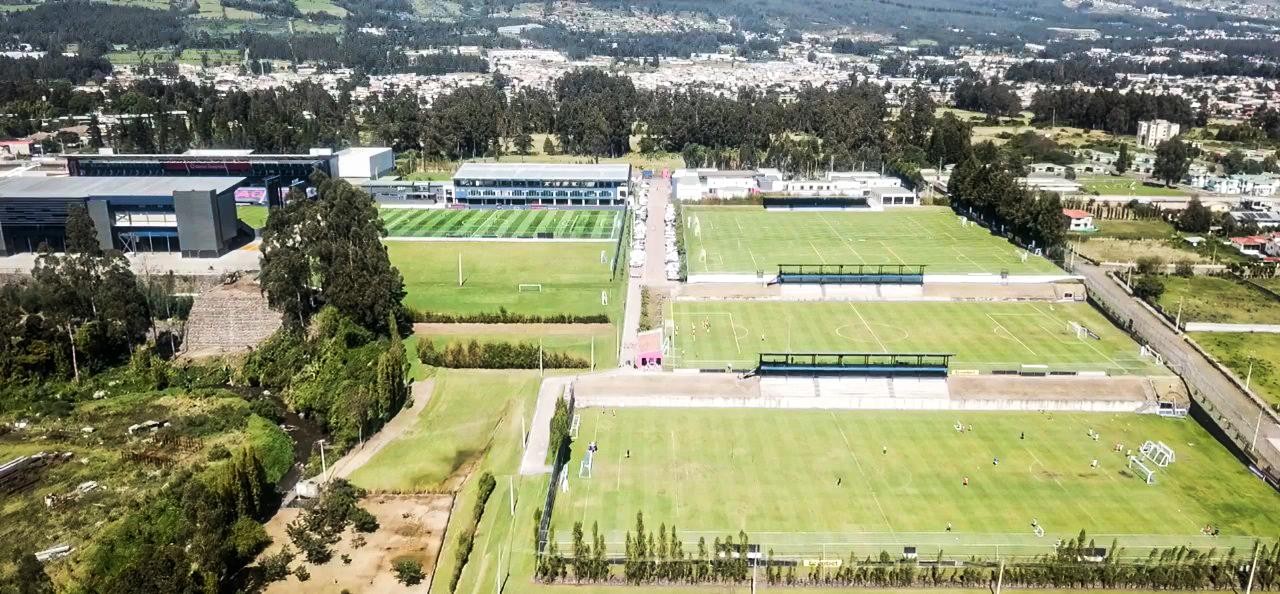 Dois estádios, escola e CT de R$ 50 milhões: conheça o luxuoso complexo do Del Valle, no Equador