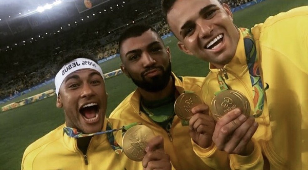 Neymar, Gabriel Gabigol e Luan seleção olímpica ouro Brasil na Rio 2016  — Foto: Reprodução/Instagram