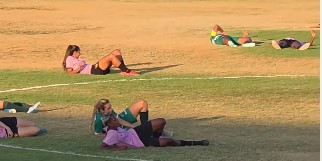 Enxame de abelhas interrompe jogo do Pernambucano Feminino Sub-20 em Belo Jardim