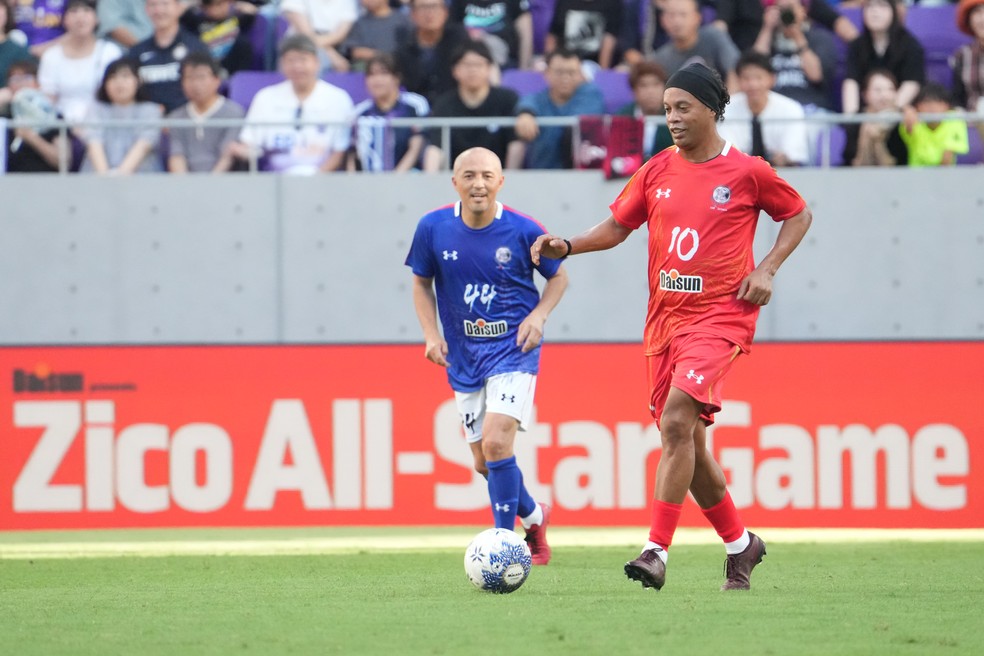 Zico realiza Jogo das Estrelas no Japão e reúne craques como