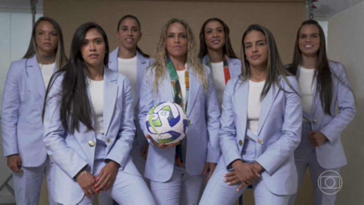 B9  Novo uniforme da Seleção Brasileira Feminina não tem mais as