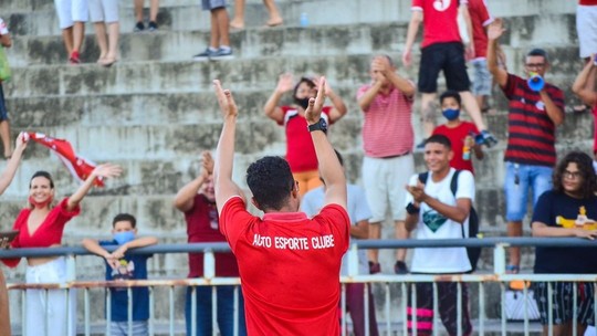 Douglas Andrade faz história pelo Auto Esporte-PB ao subir o clube para a 1ª divisão pela segunda vez