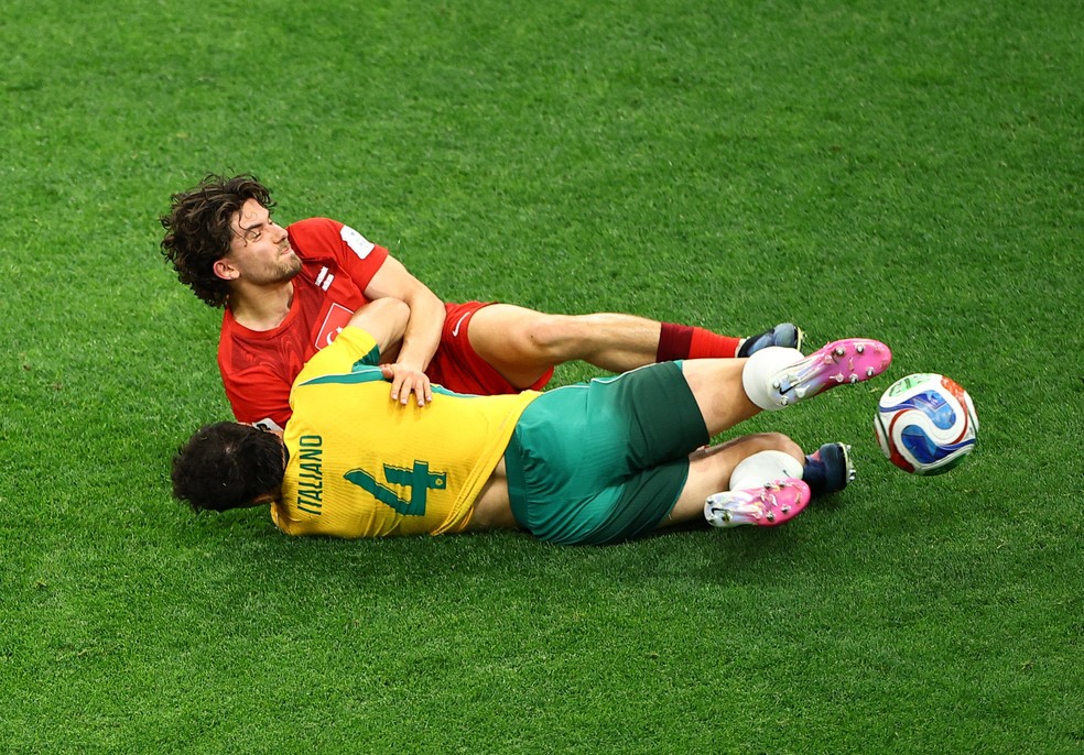 Jacob Italiano em ação pela Austrália