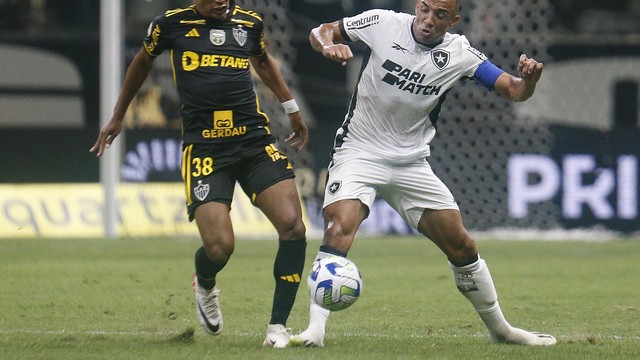Atlético-MG x Botafogo: Pedrinho e Marçal