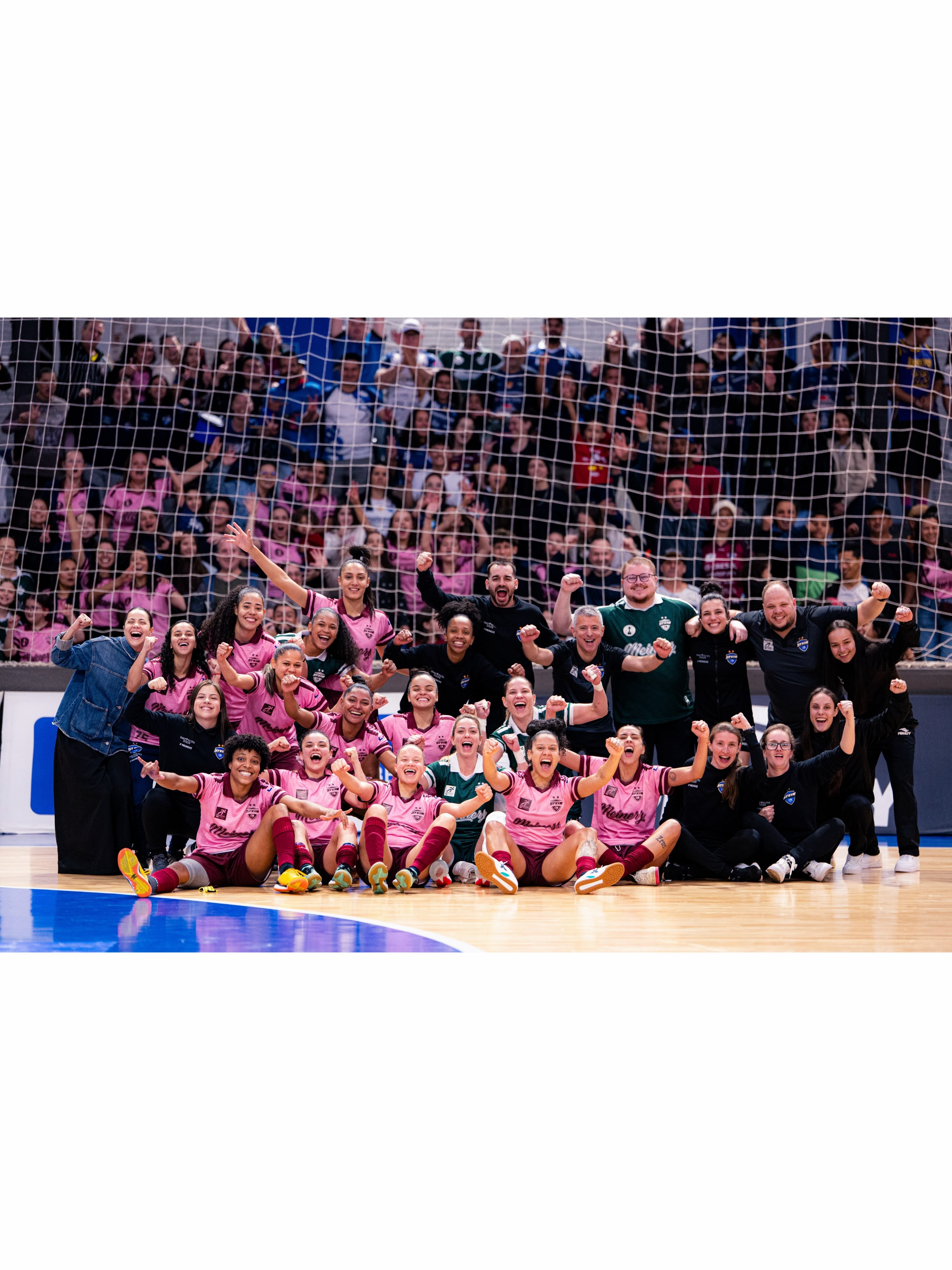 Stein Cascavel goleia Female e vai à final da Liga Feminina de Futsal