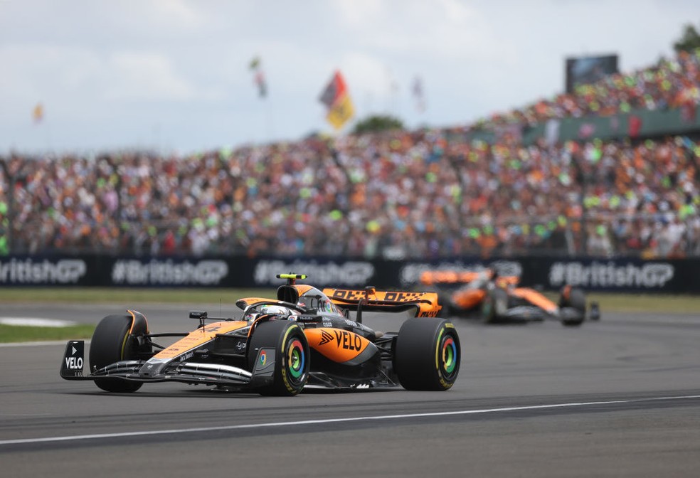 F1: Verstappen vence em Silverstone; Norris e Hamilton completam pódio