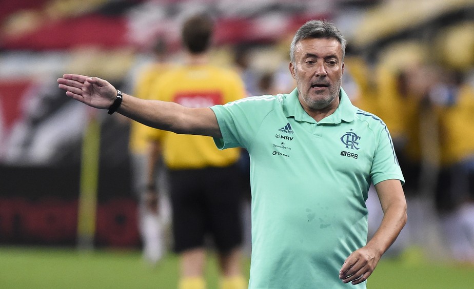 Vaga adidas brasil discount