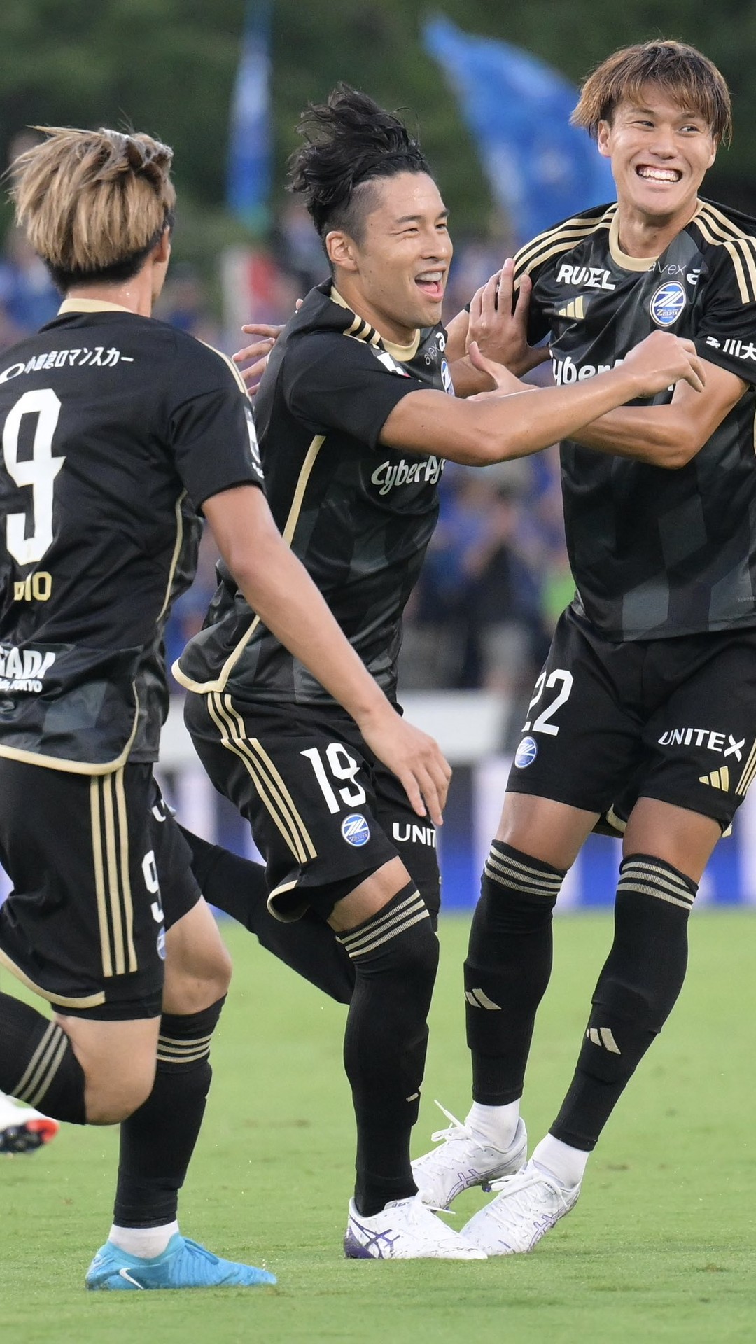 新品　HONDA football セリエA O size MIRAN 1024px-