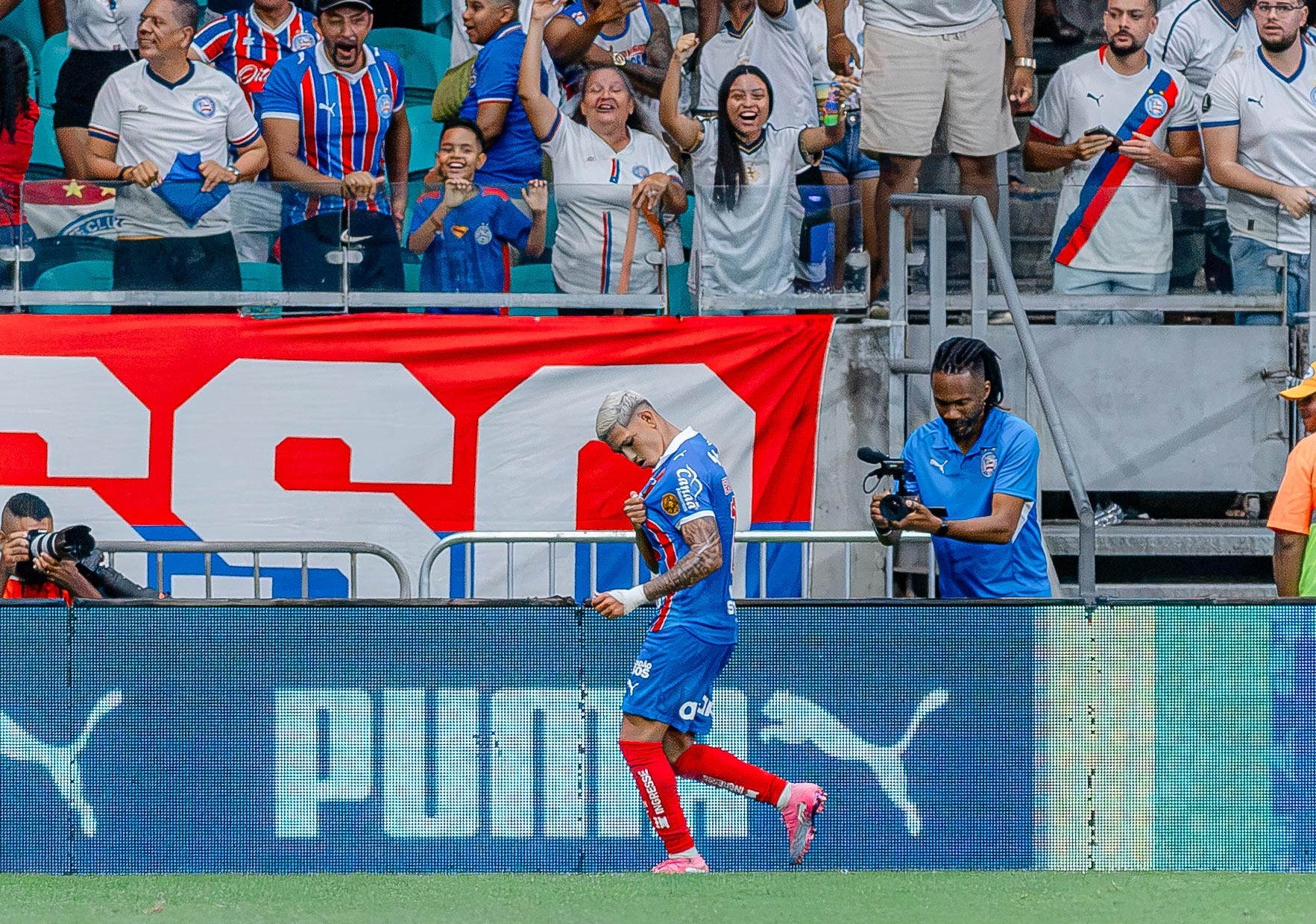 Com Erick Pulga decisivo, Bahia volta a ter dois gols de pontas pela primeira vez em seis meses