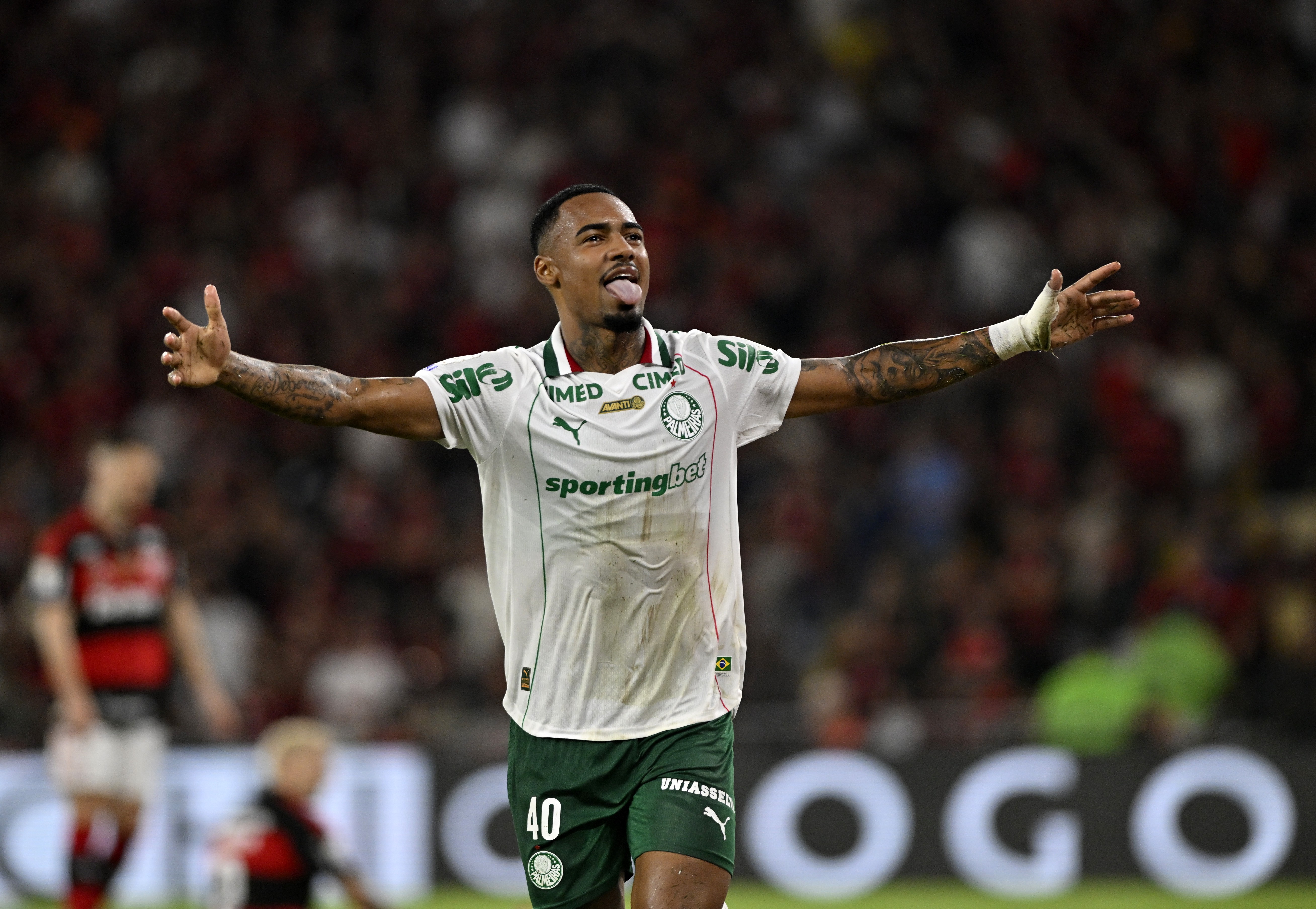 Palmeiras diz não ao Aston Villa e mantém Allan no elenco