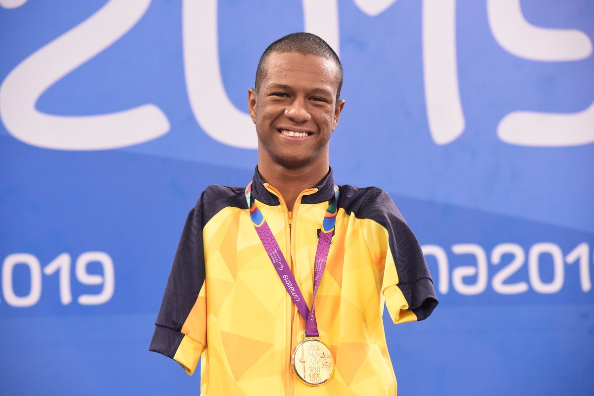 Nadador Gabriel Araújo é convocado e vai disputar as Paralimpíadas de