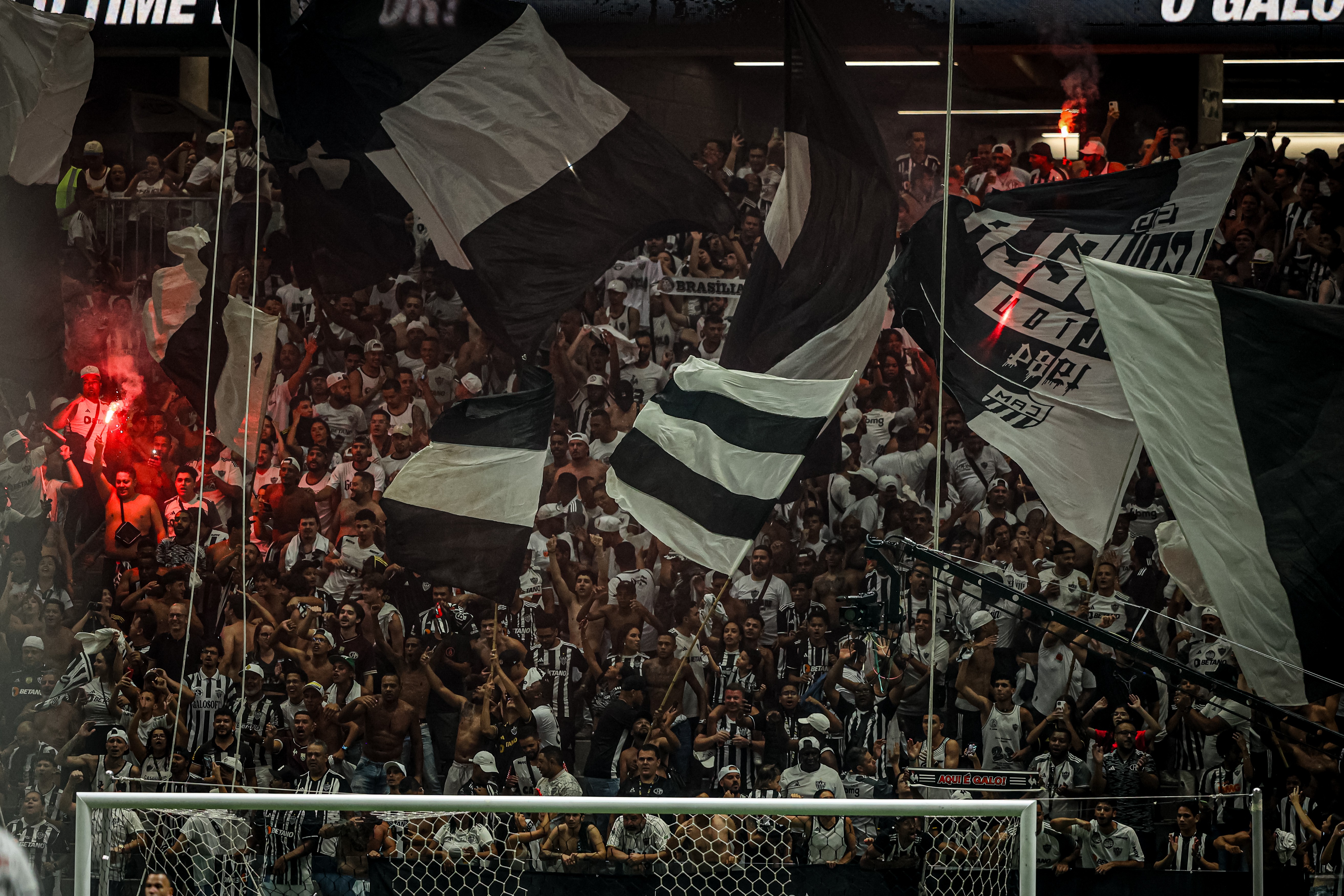 Atlético-MG desafia Flamengo em duelo decisivo: quem sairá vitorioso na corrida pelo título?