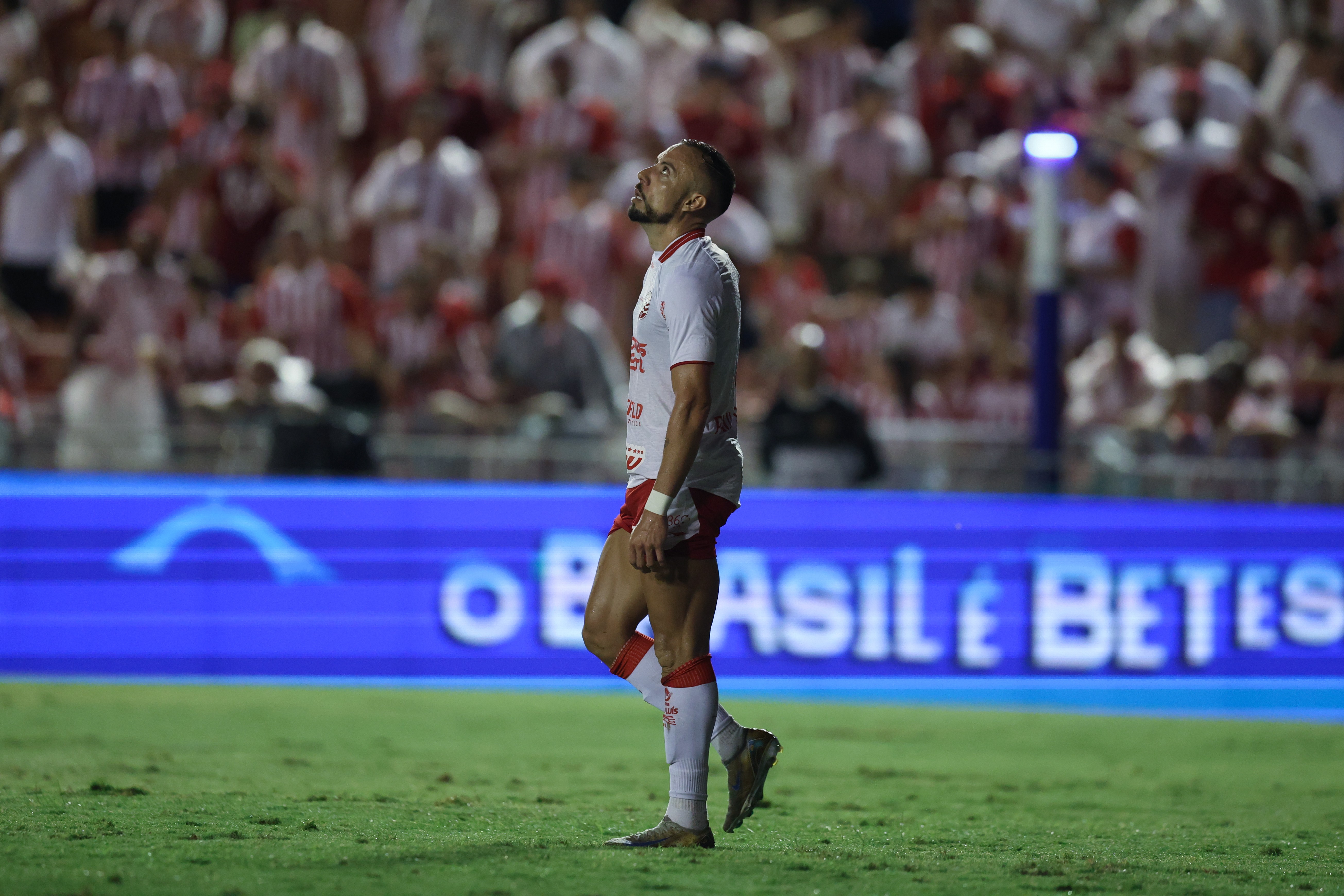 Náutico confirma nova lesão do atacante Paulo Sérgio
