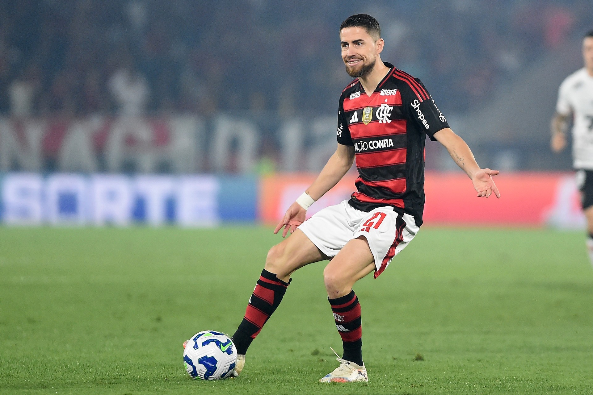 Jorginho não treina em campo e é dúvida no Flamengo para jogo contra o Grêmio