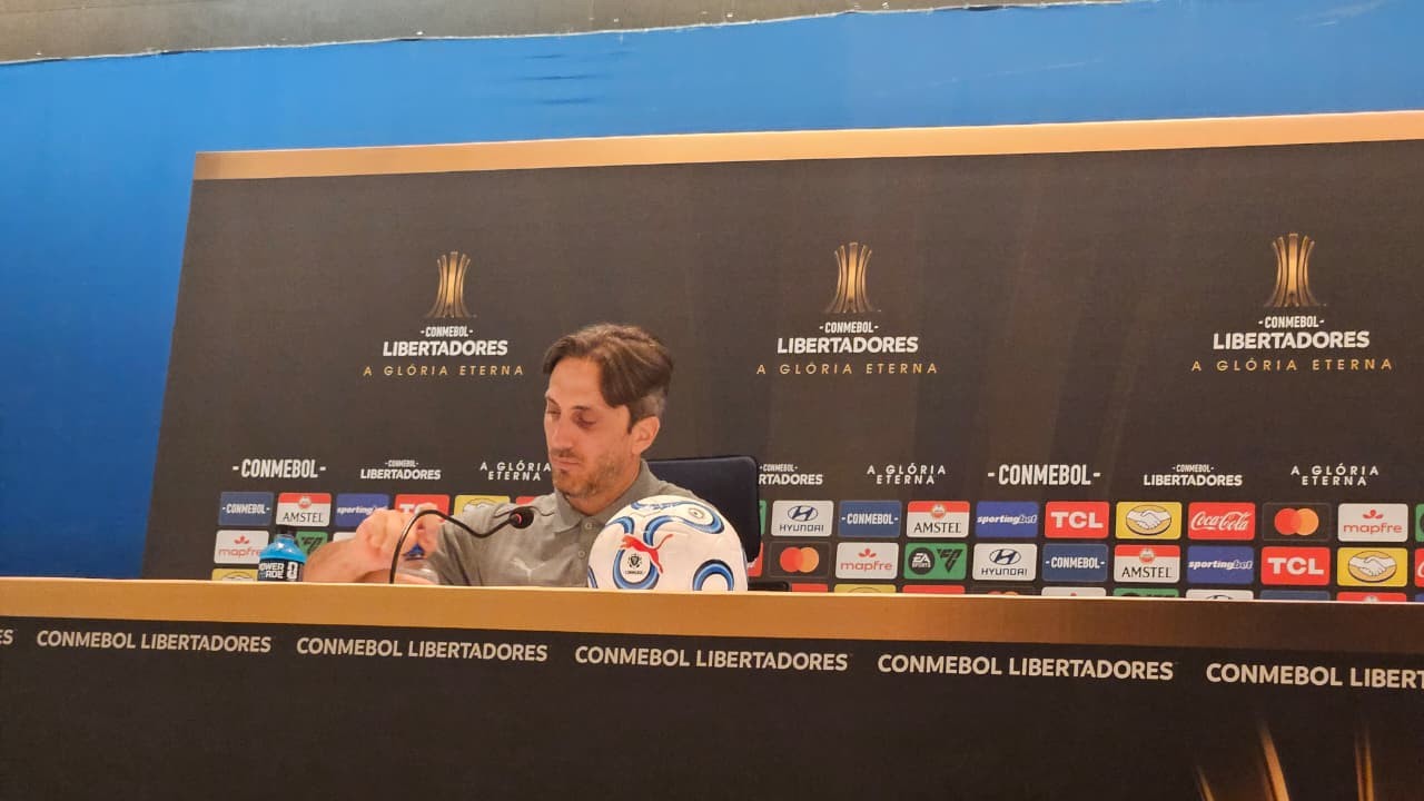 Zubeldía admite crise no Fluminense após derrota na Libertadores: "Momento de maior dificuldade"