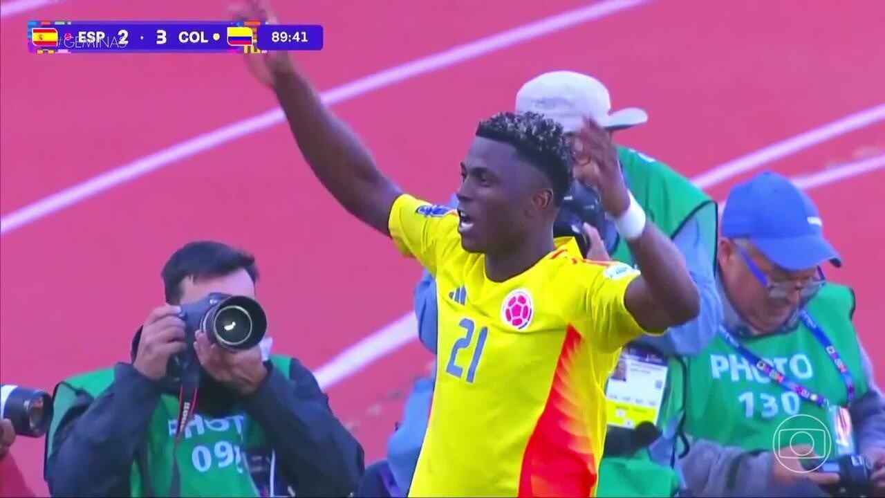 Cruzeiro contrata artilheiro Néiser Villarreal, destaque do Mundial Sub-20.