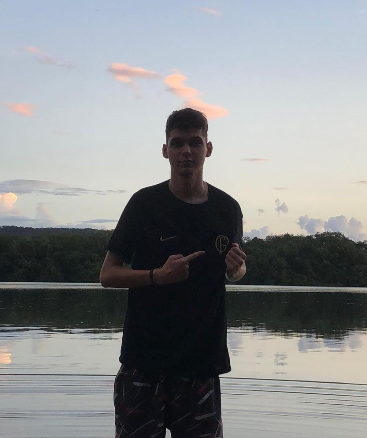 Pedido de jovem que morreu em MG viraliza e amigos fazem campanha por homenagem do Corinthians