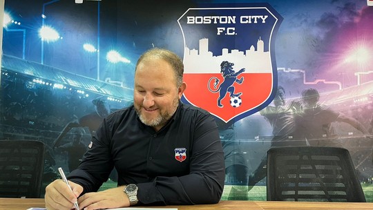 Boston City renova com Lucas Góes até 2027