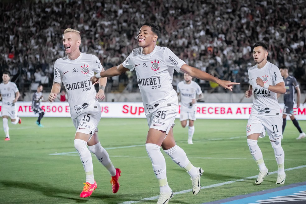 Wesley novamente foi um dos destaques do Corinthians de António Oliveira — Foto: Fernando Teramatsu/AGIF