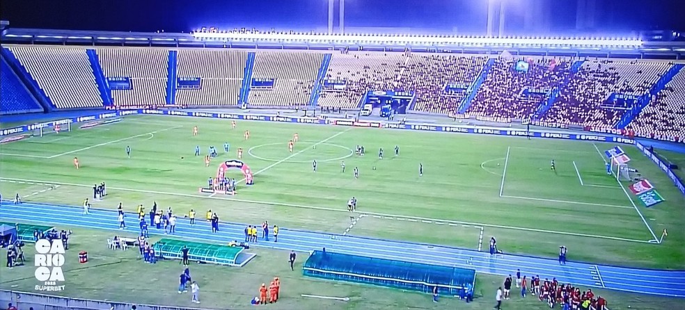 Castelão de São Luís recebeu menos de cinco mil pessoas em Flamengo x Nova Iguaçu — Foto: Reprodução / Goat