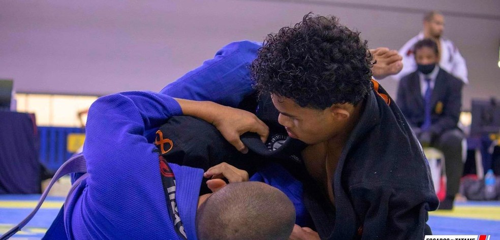 Brasileiro de 21 anos é campeão mundial de jiu-jítsu: Era um sonho meu  desde criança, am