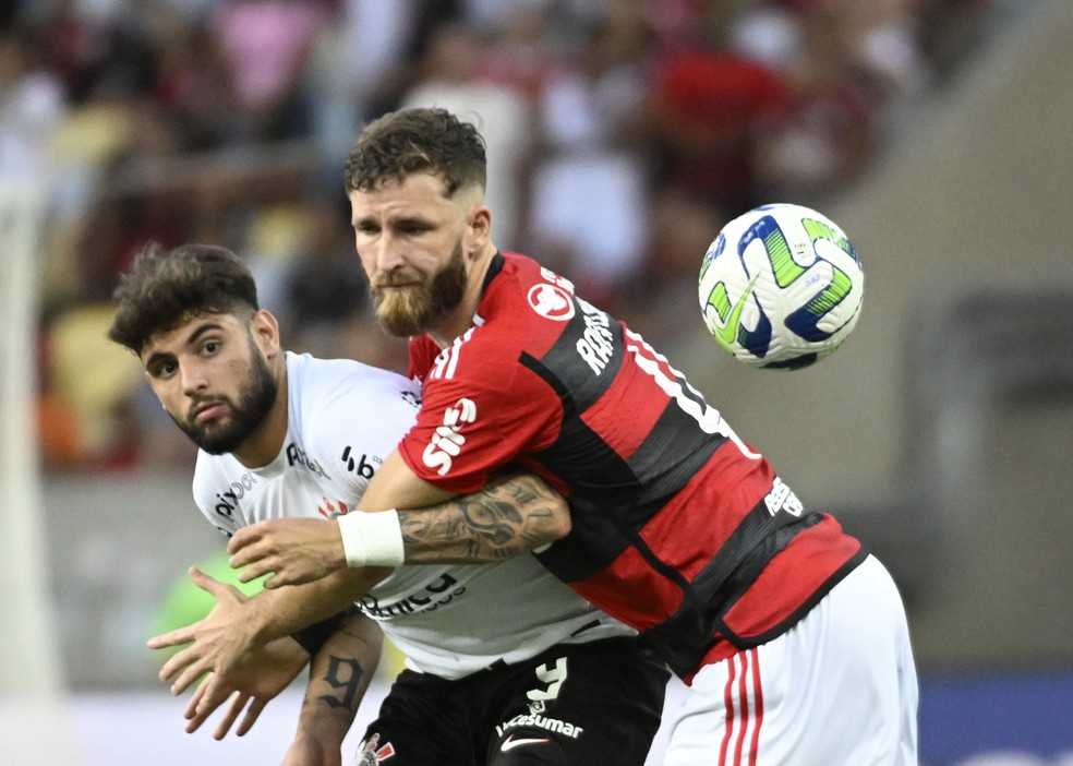 l&eacute;o pereira, yuri alberto, flamengo, corinthians &mdash; Foto: Andr&eacute; Dur&atilde;o