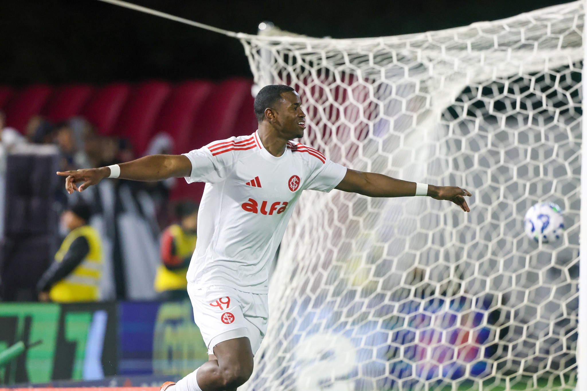 Inter observa Ricardo Mathias  para definir valor do jovem
