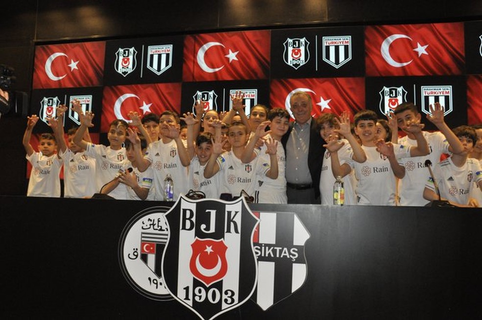 Onde assistir ao vivo a Besiktas x Fenerbahce, pelo Campeonato Turco?