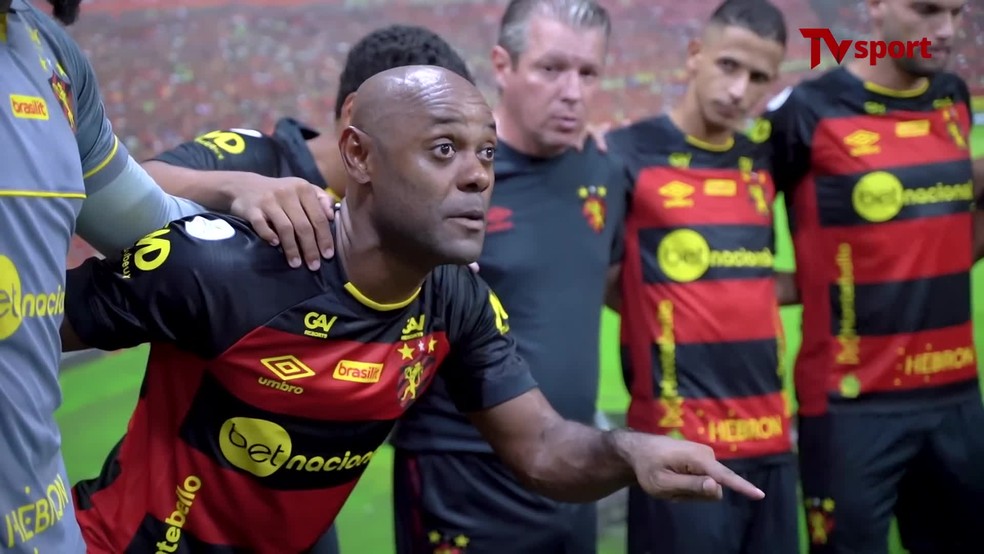 Vagner Love discursa em vestiário do Sport durante Série B do Brasileiro de 2023 — Foto: Reprodução / TV Sport