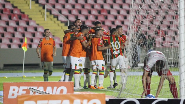 Sampaio Corrêa x Vila Nova, pelo Brasileirão Série B