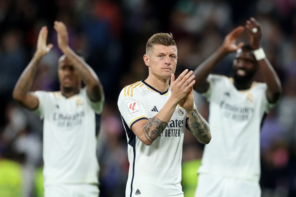 Kroos critica fase do Real Madrid e atuação contra o Barcelona: "Fiquei aliviado quando acabou"