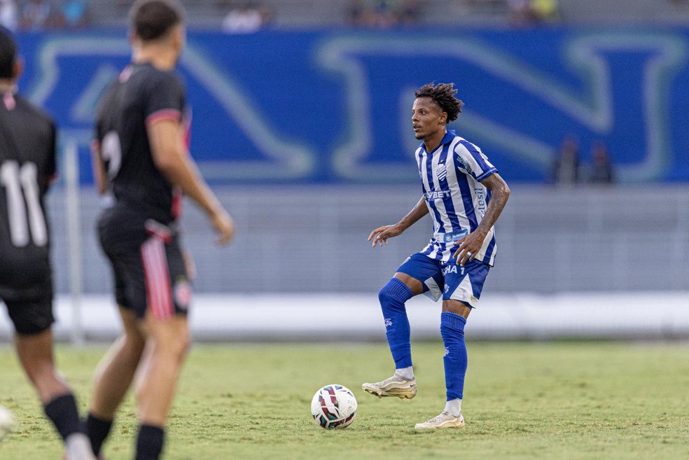 Rian Santana foi um dos destaques na vitória do CSA — Foto: Allax Max/Ascom CSA