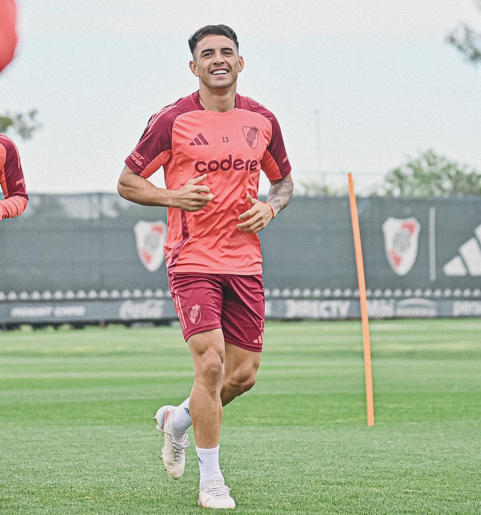 Enzo Díaz em treino pelo River Plate — Foto: Divulgação/River Plate