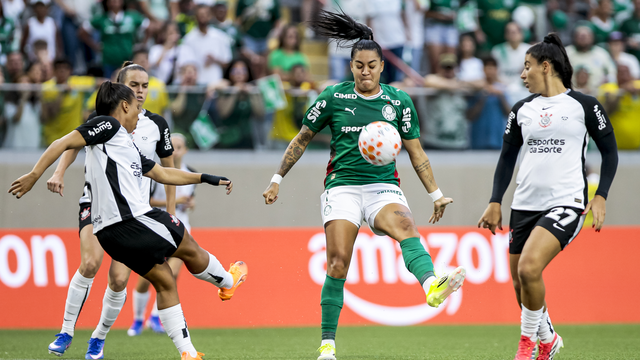 Bia Zaneratto jogador do Palmeiras durante partida contra o Corinthians no estádio Arena Barueri pelo campeonato Super Copa Do Brasil Feminino 2026