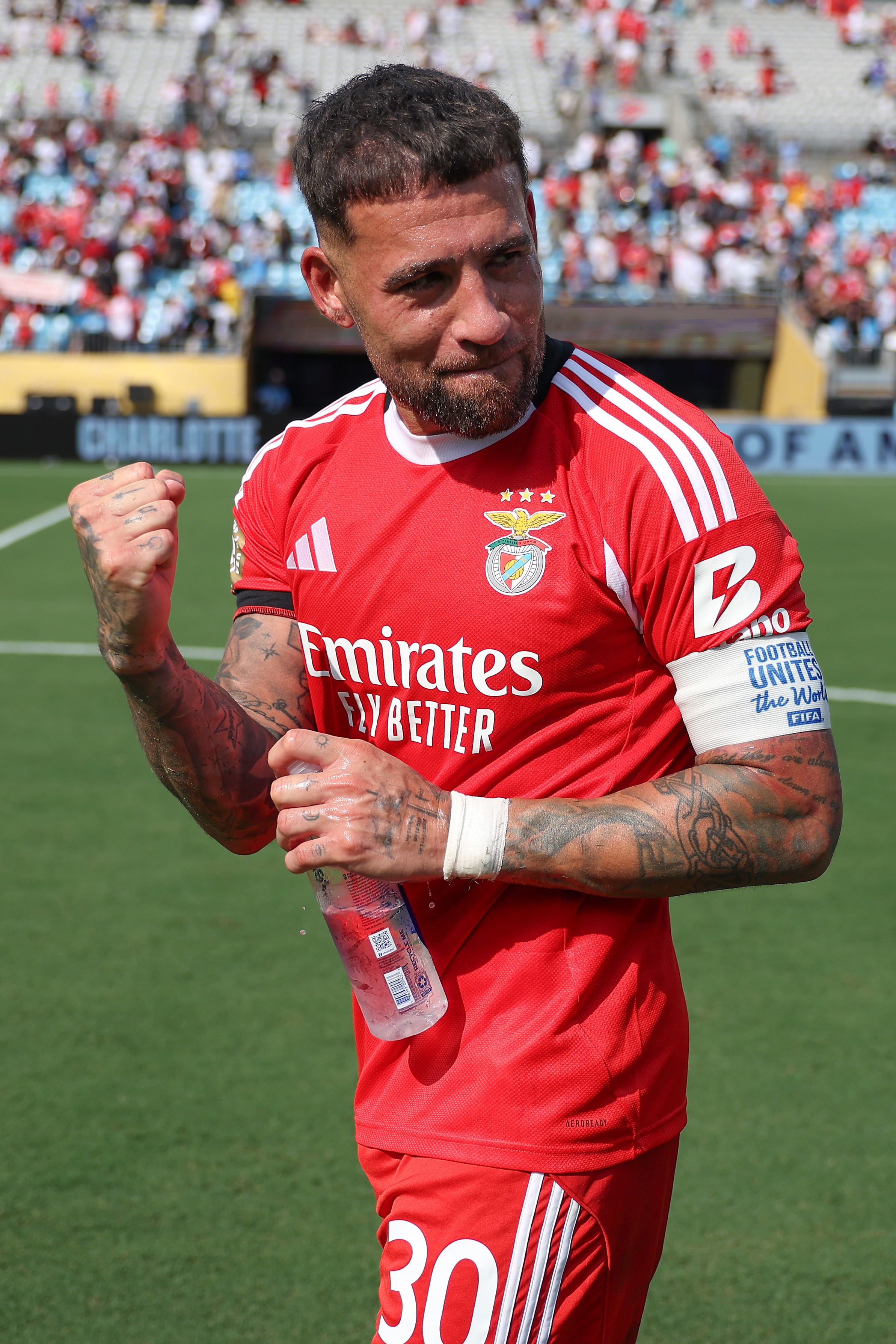 Otamendi vai deixar o Benfica para reforçar o River Plate após a Copa do Mundo, diz jornal