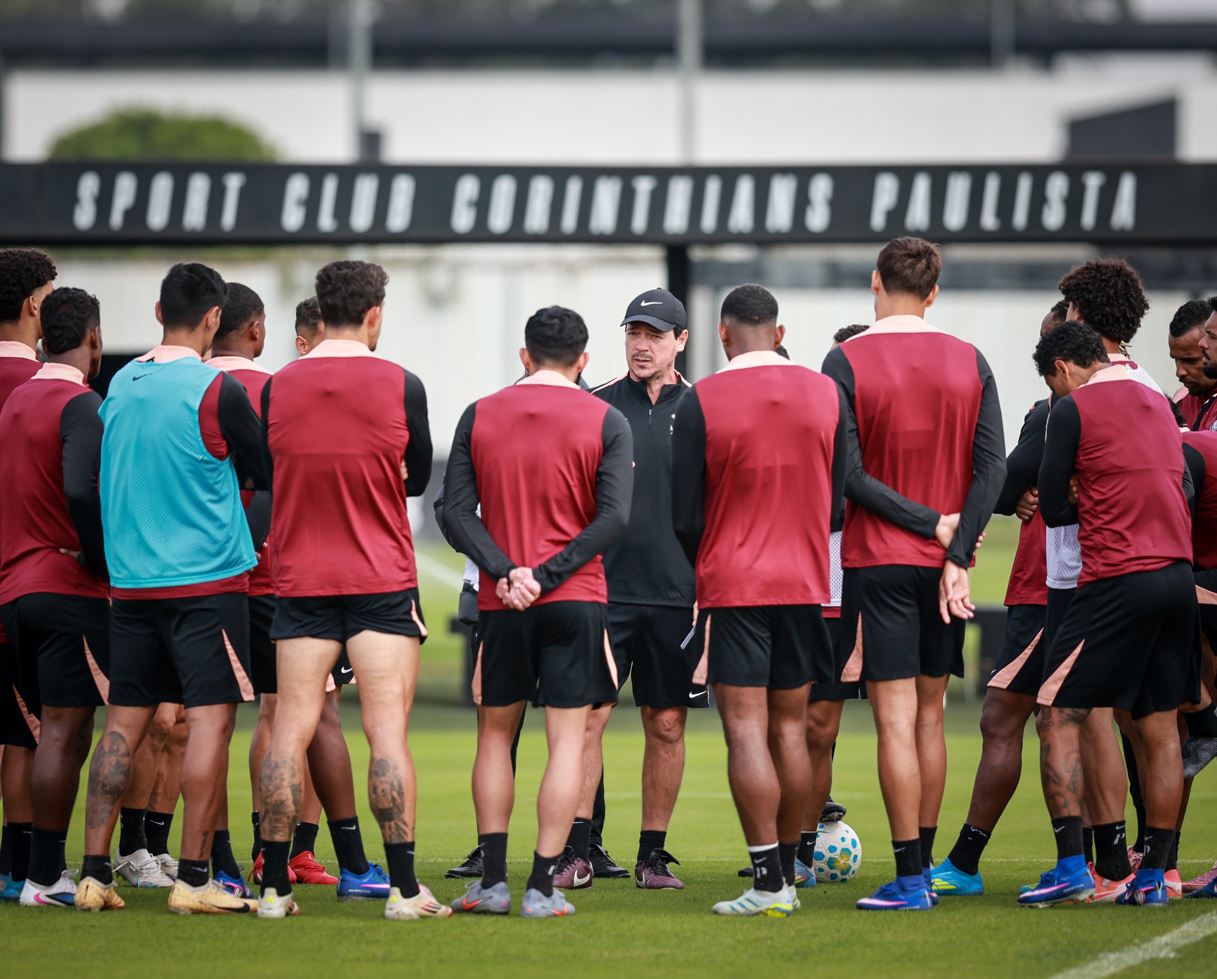 Falta de eficiência no ataque amplia desafio do Corinthians por vaga na Copa do Brasil